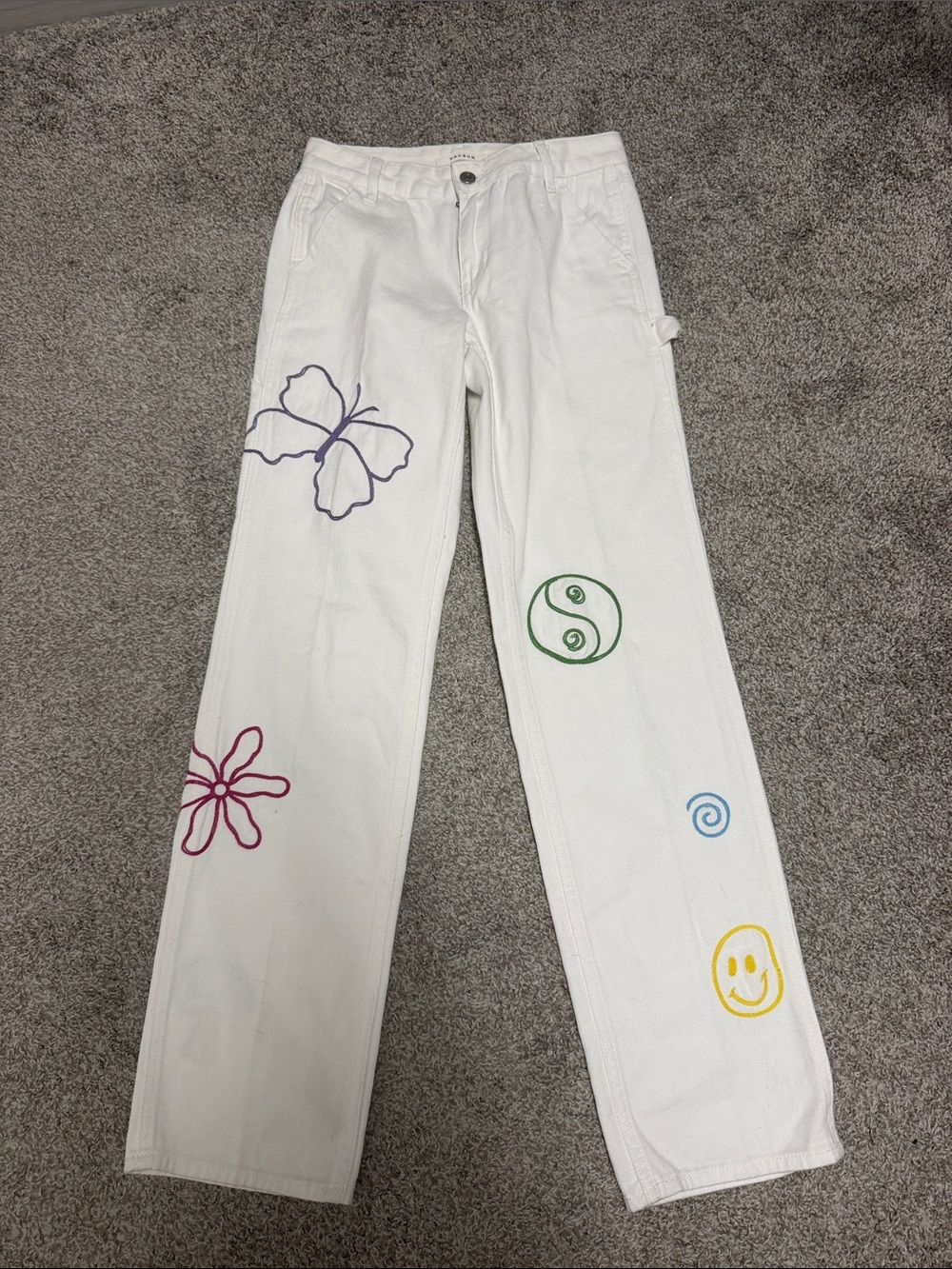 PacSun White Straight Leg Jeans with Colorful Embroidered Motifs